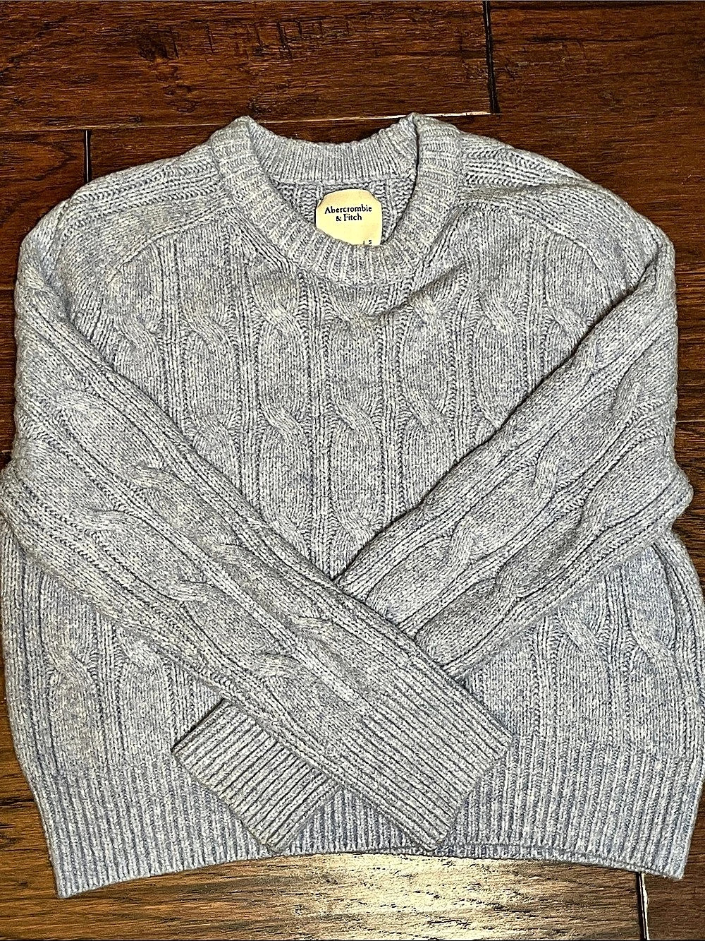 Abercrombie & Fitch Cable Knit Crew Sweater periwinkle blue. Small.